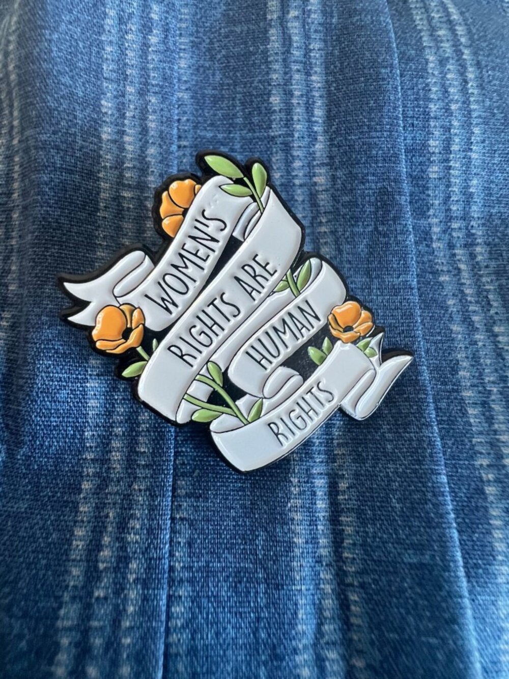 WOMENS RIGHTS ARE HUMAN RIGHTS Enamel Lapel Pin NEW - Picture 2 of 3
